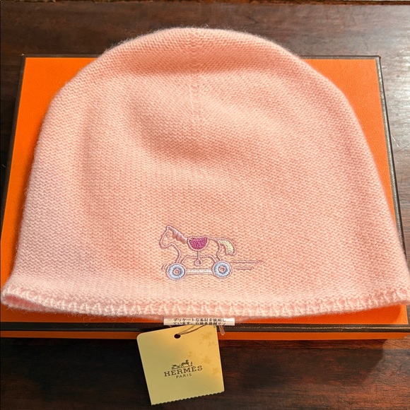 HERMÈS Adada Baby Knit Caps Pink and Blue - Picture 2 of 13